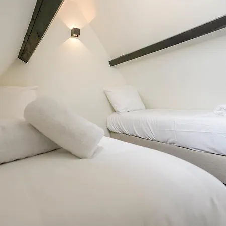 Romantic 35m2 Center